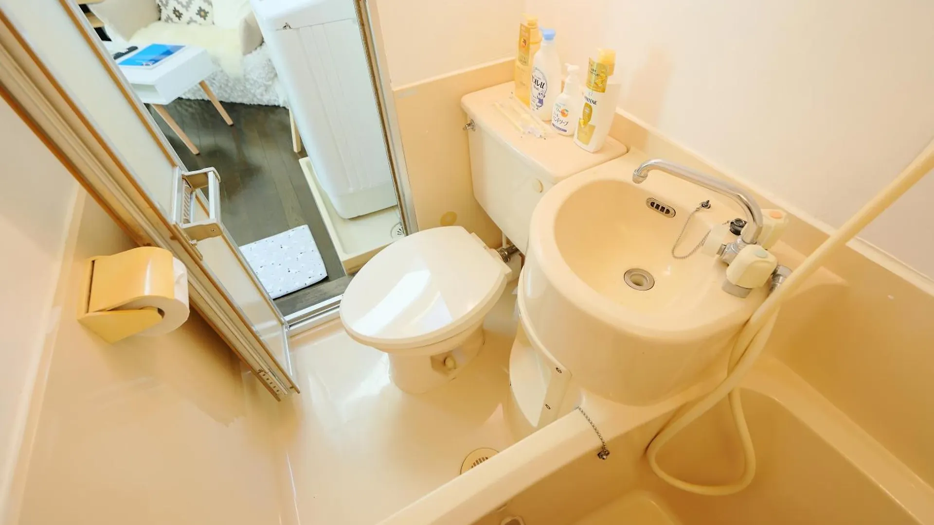 Shibuya Honmachi Loft Hideaway Apartment Tokyo